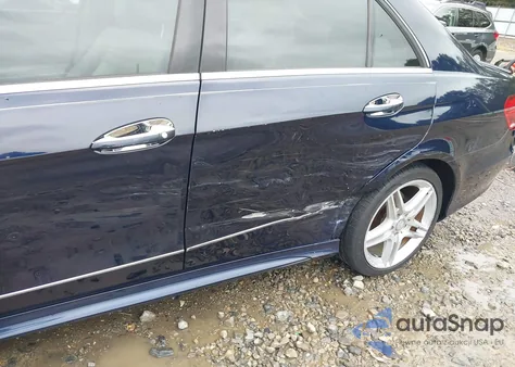 2014 Mercedes-Benz E 350 z USA, uszkodzony, nr VIN WDDHF5KB0EA889239